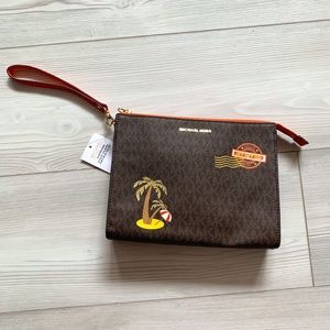 Michael Kors - Medium Card & Travel Pouch / wallet